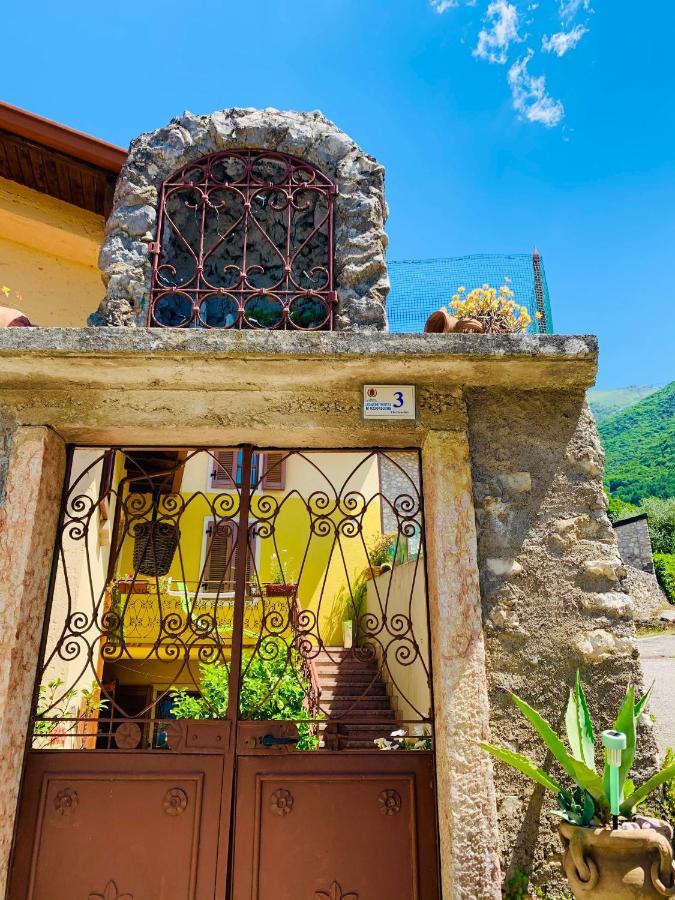 Ferienwohnung Casa Al Capitello Malcesine Exterior foto